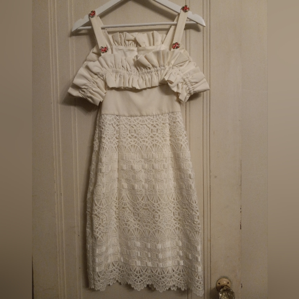 Badgley Mischka Ivory Satin Gown